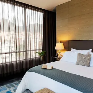8010 Urban Living- Luxury Experience Colombia